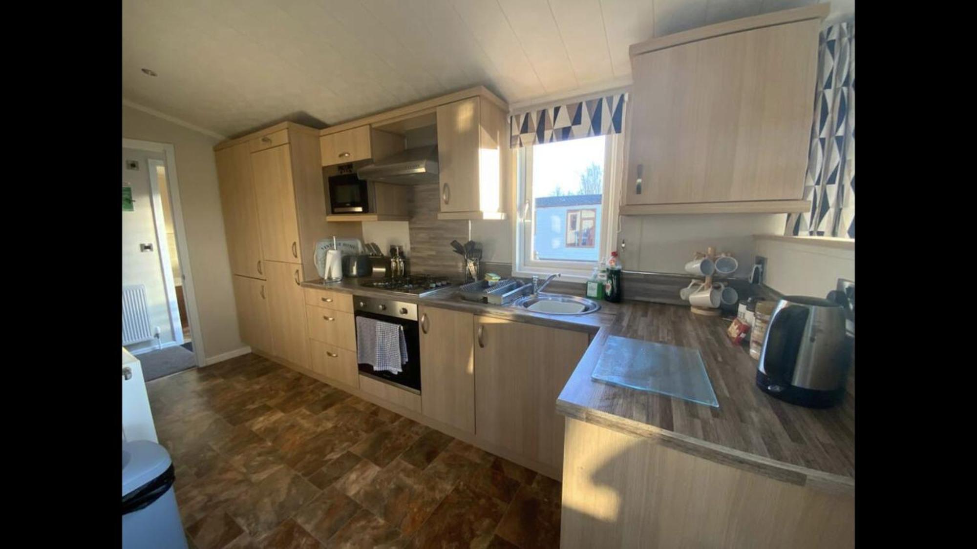 Bumblebee Lodge Tydd St. Giles Exteriör bild