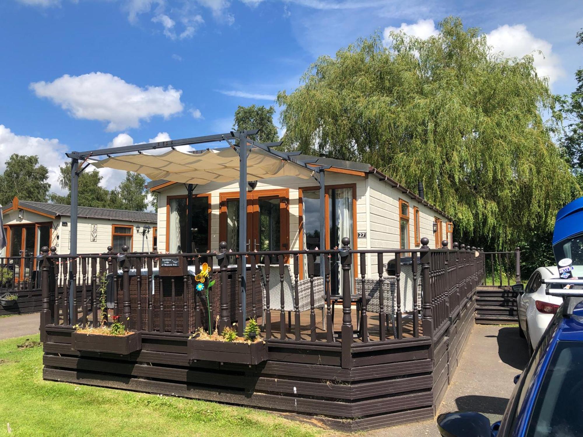 Bumblebee Lodge Tydd St. Giles Exteriör bild